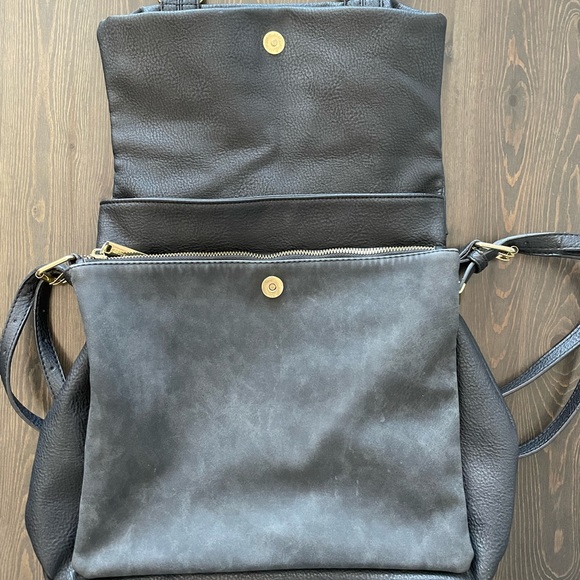 Steve Madden Faux Pebbled Leather Oversized Large Messanger Bag - Picture 4 of 12